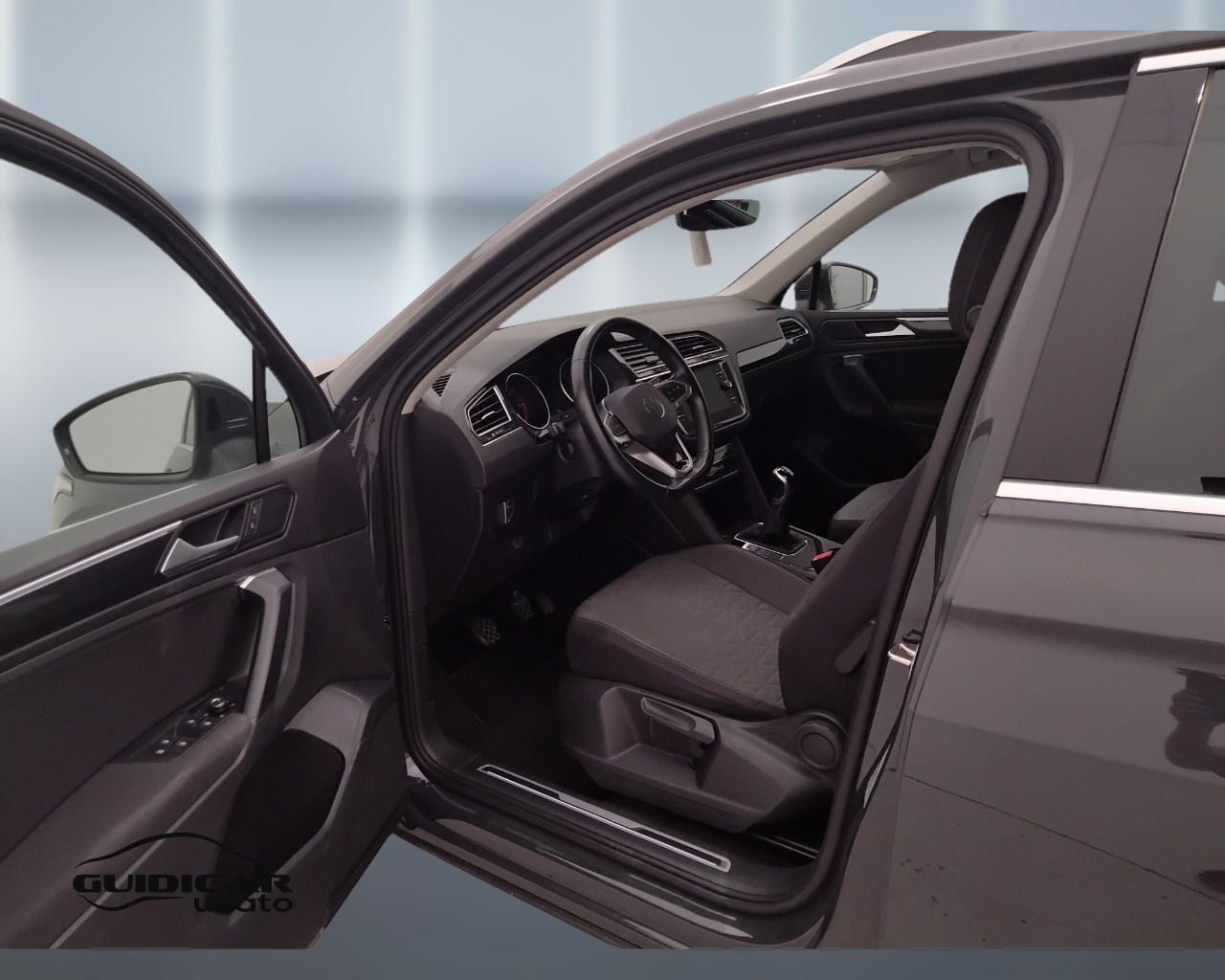 VOLKSWAGEN Tiguan II 2021 - Tiguan 2.0 tdi Life 122cv