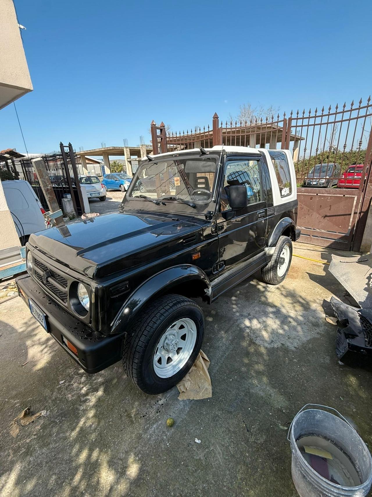 Suzuki SJ Samurai 1.3i cat Cabriolet De Luxe