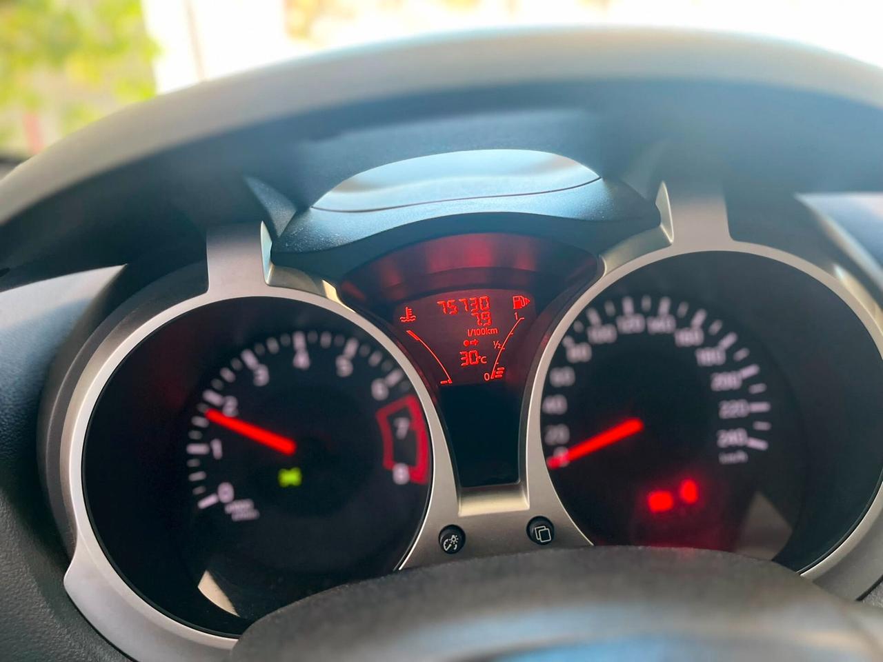 NISSAN JUKE 1.6 2011 75MILA KM UNICOPRO