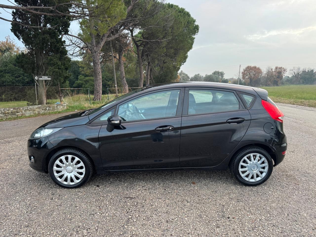 Ford Fiesta Ikon 1.4 5 porte Bz.- GPL