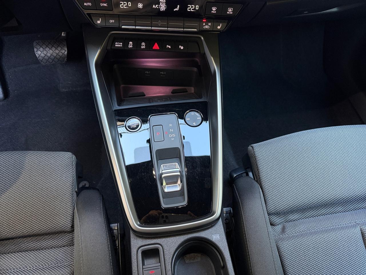 Audi A3 Sportback 30 1.0 tfsi mhev Business Advanced s-tronic