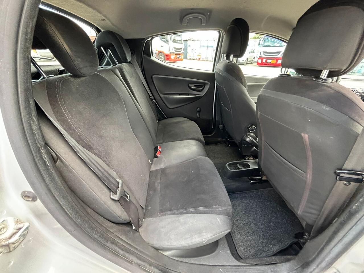 Lancia Ypsilon 0.9 TWINAIR 85 CV 5P METANO ECOCHIC GOLD