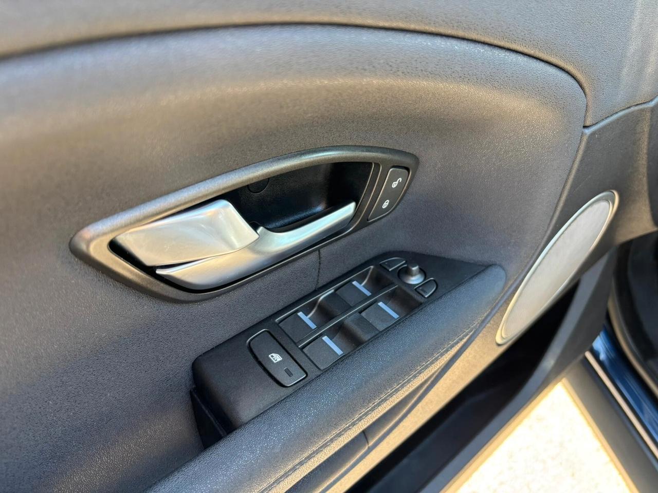 Range Rover Evoque 2.0 Diesel 4x4 Cambio Automatico con gancio traino