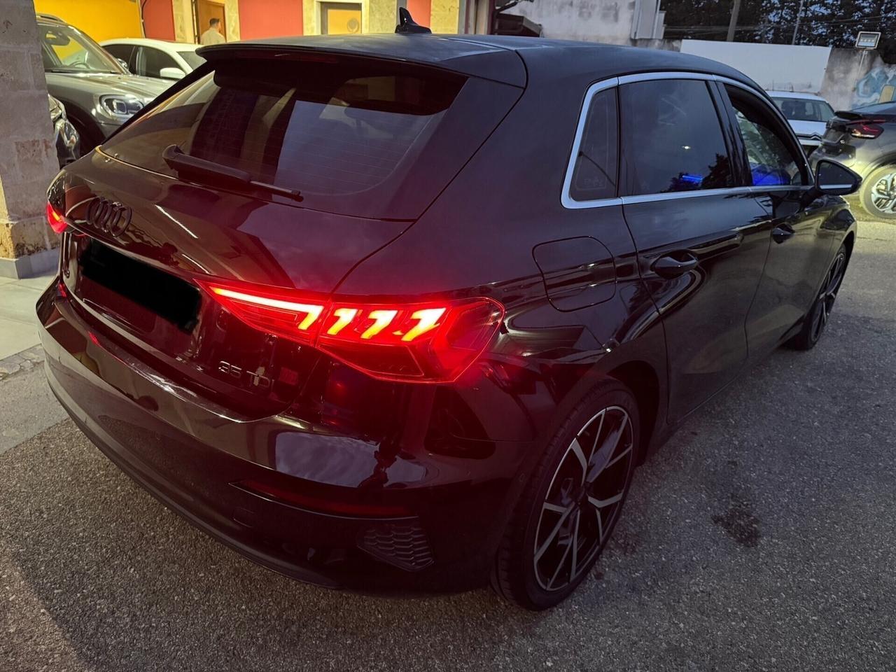 Audi A3 35 TDI Stronic Total Black led matrix