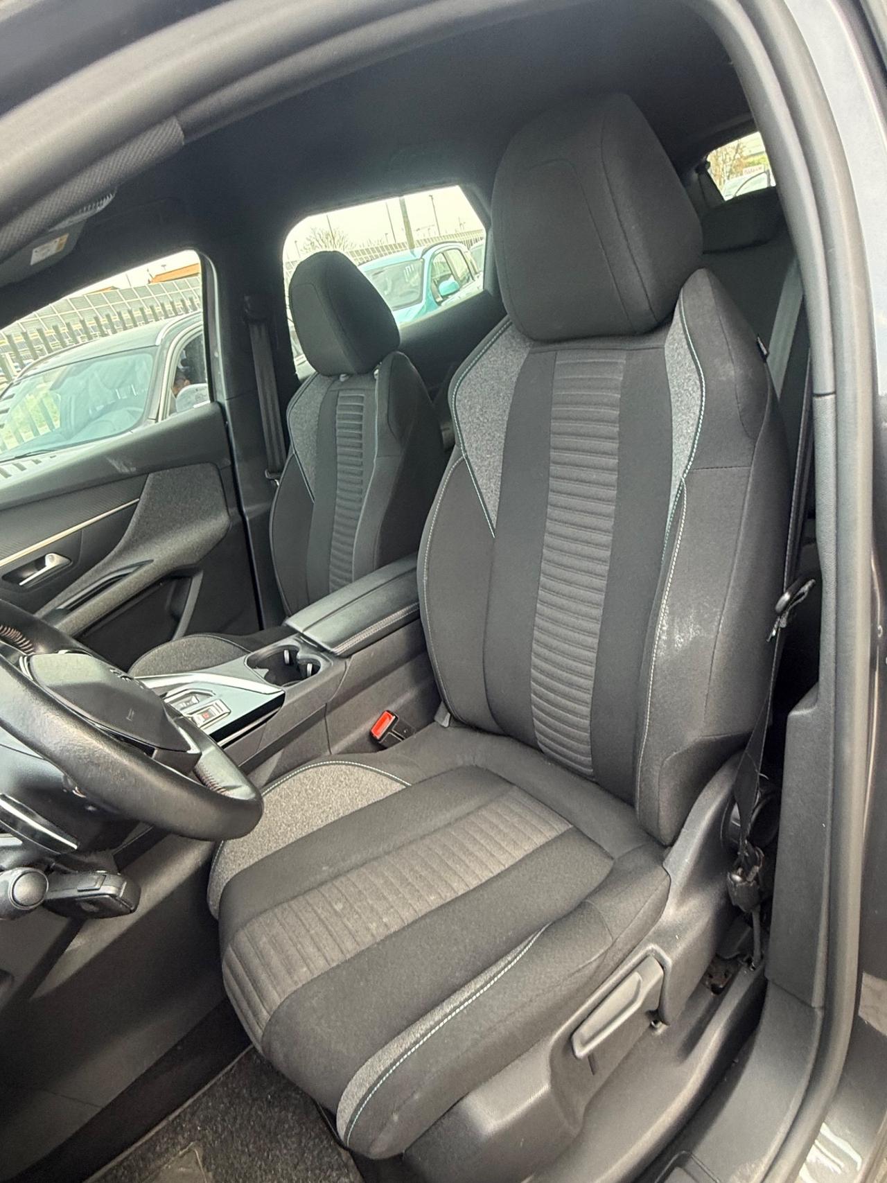 Peugeot 3008 PureTech Turbo 130 S&S EAT8 GT