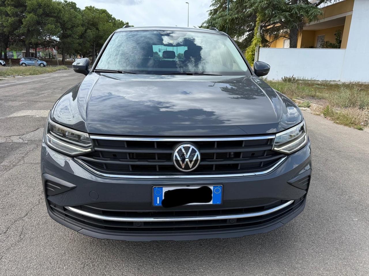 Volkswagen Tiguan 2.0 TDI 150 CV SCR DSG R-Line