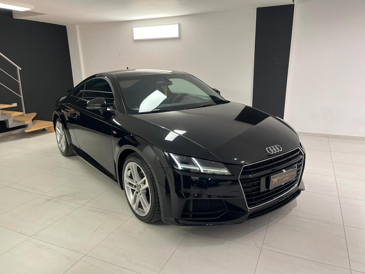 Audi TT Coupé 2.0 184CV TDI ultra S line