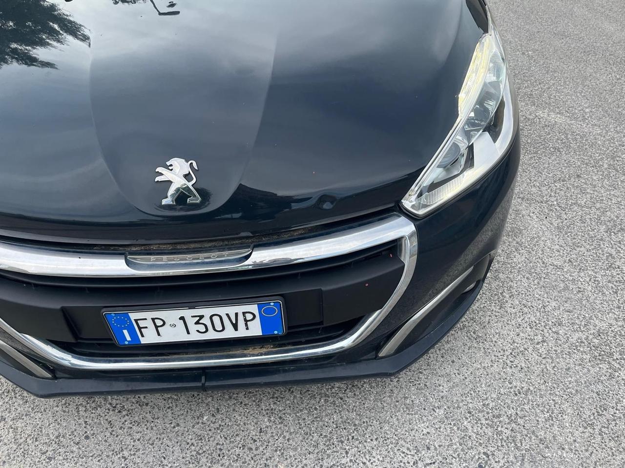 Peugeot 208 PureTech 82 5 porte Allure