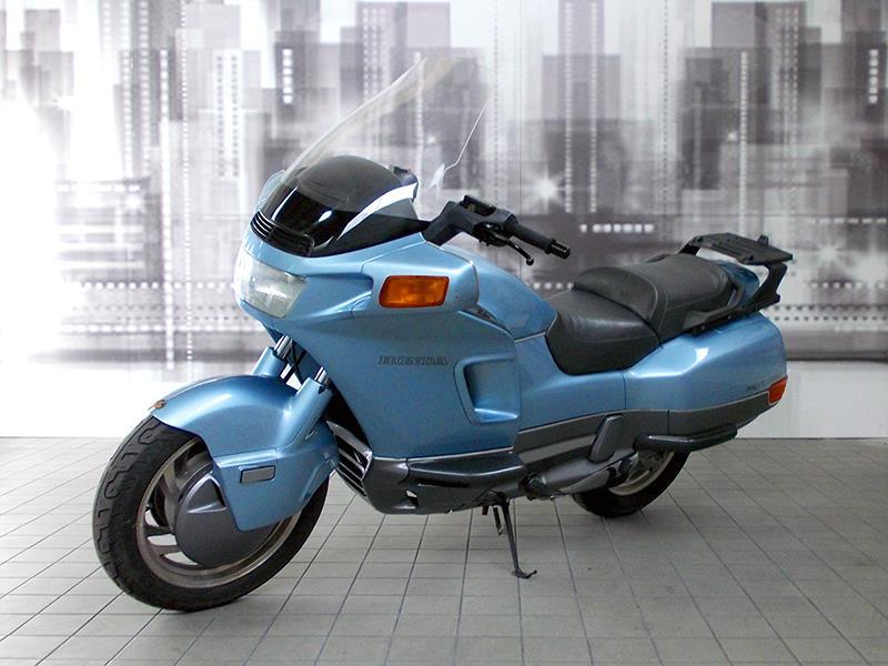 Honda PC 800