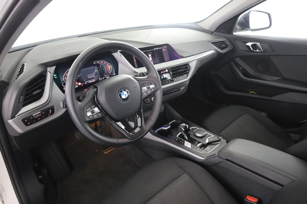 BMW Serie 1 (F40) 116d 5p. Msport Exterior