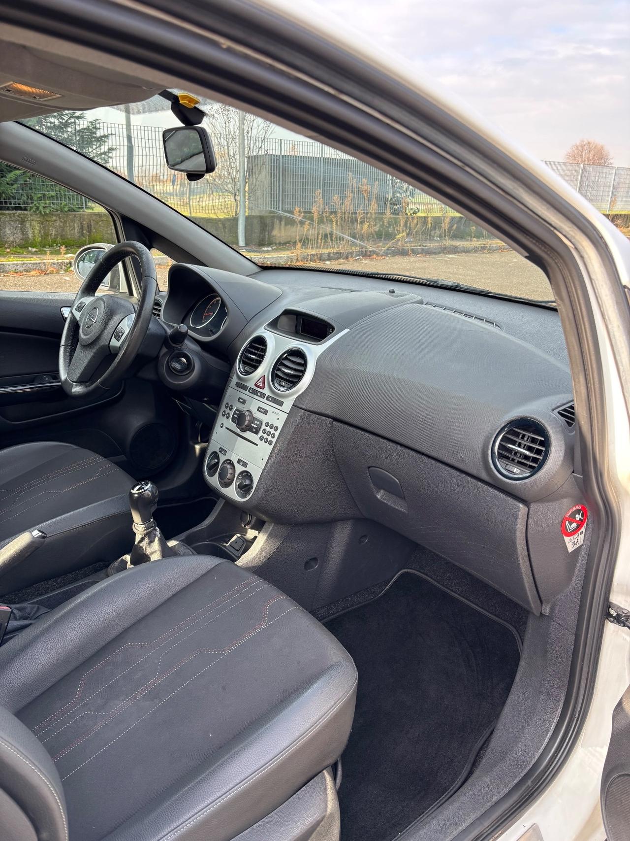 Opel Corsa 1.2 85CV 5 porte GPL-TECH Edition