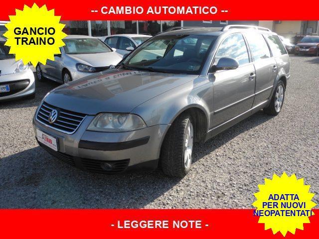 VOLKSWAGEN Passat Variant 1.9 TDI 130cv Trendl. autom.- LEGGERE NOTE