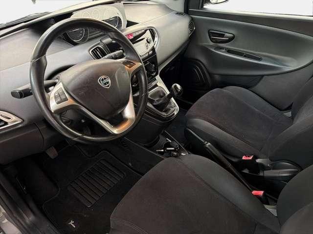 Lancia Ypsilon 1.3 MJT 95 CV 5 porte