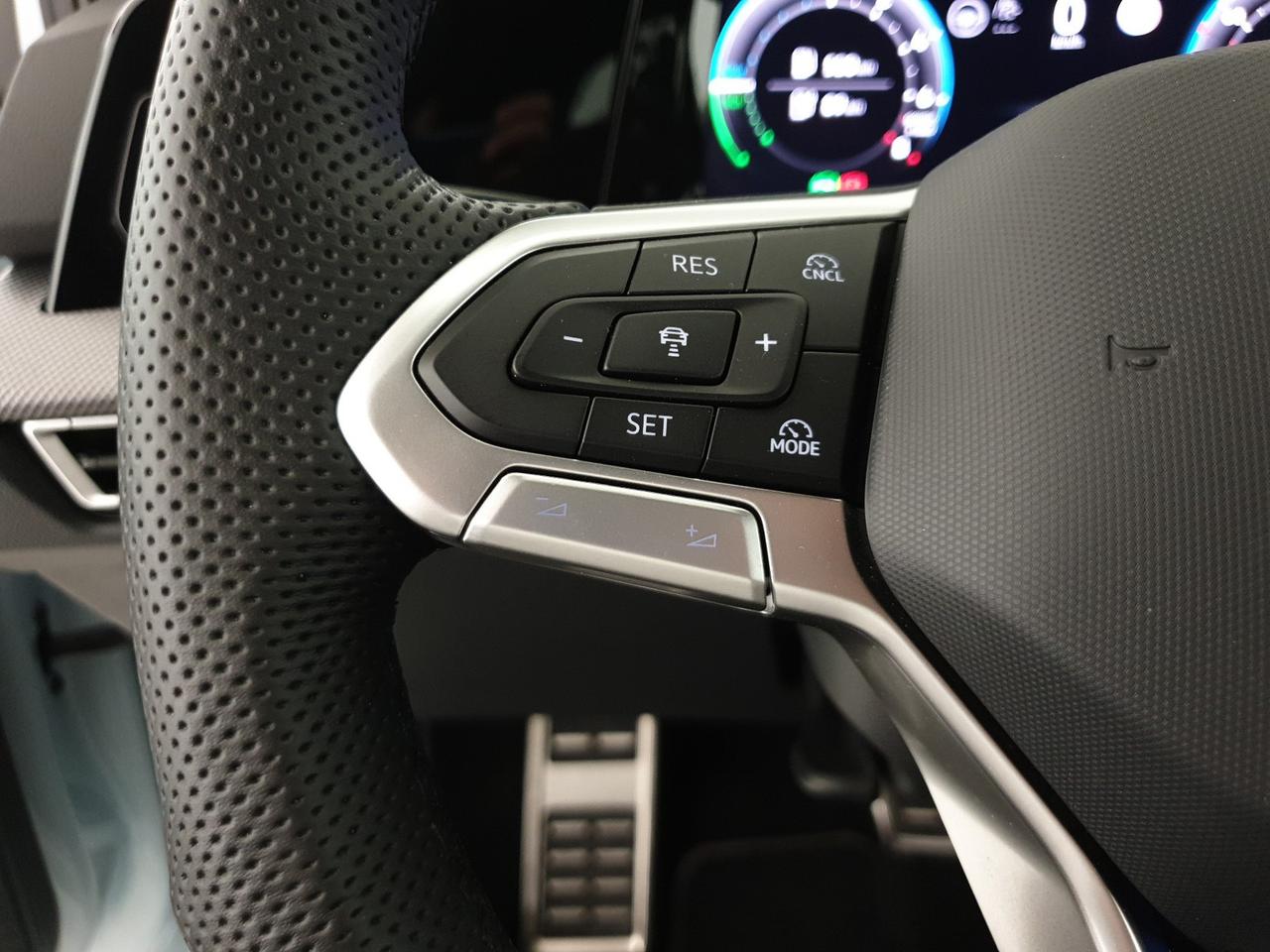 Volkswagen Golf 1.5 tsi ehybrid gte 272cv dsg