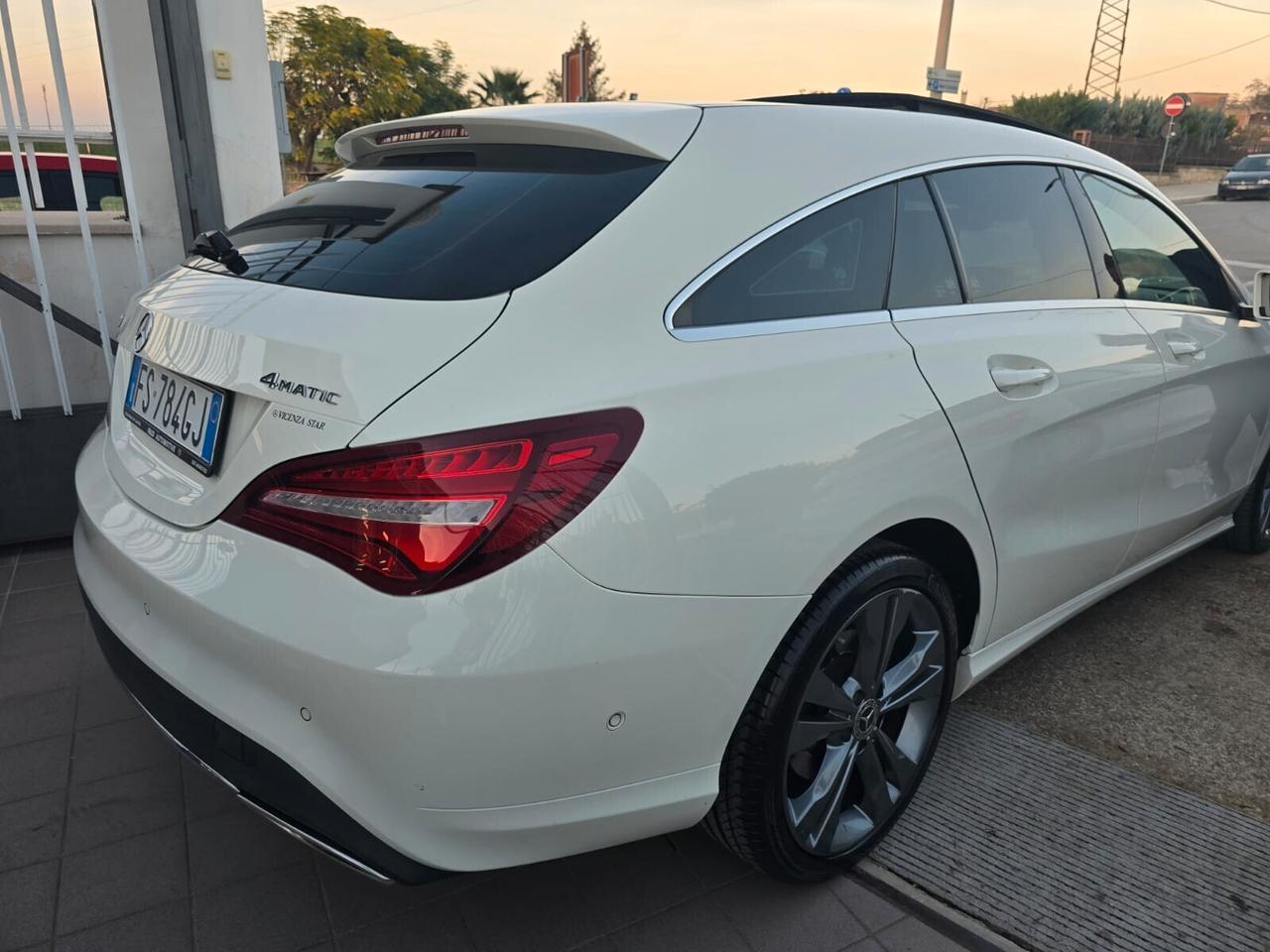Mercedes-benz CLA 220 d S.W. Automatic Premium PACCHETTO AMG