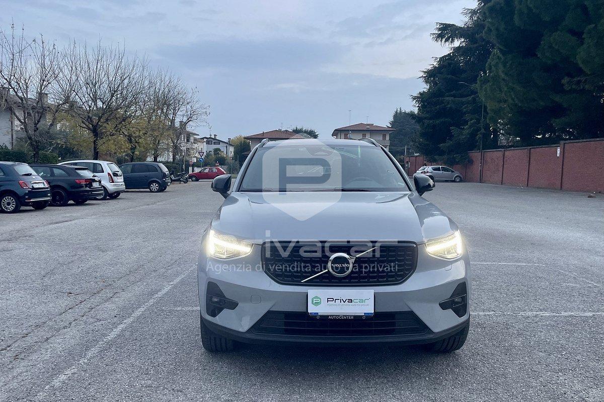 VOLVO XC40 B3 automatico Ultimate Dark