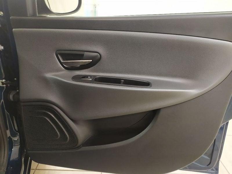 Lancia Ypsilon 1.2 8v Gold c/CL 69cv E6