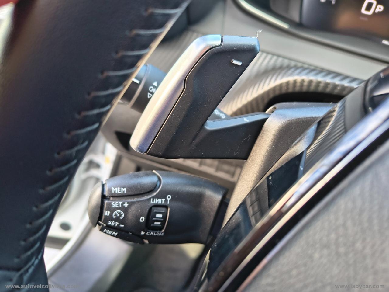 PEUGEOT 2008 BlueHDi 130 S&S EAT8 Allure