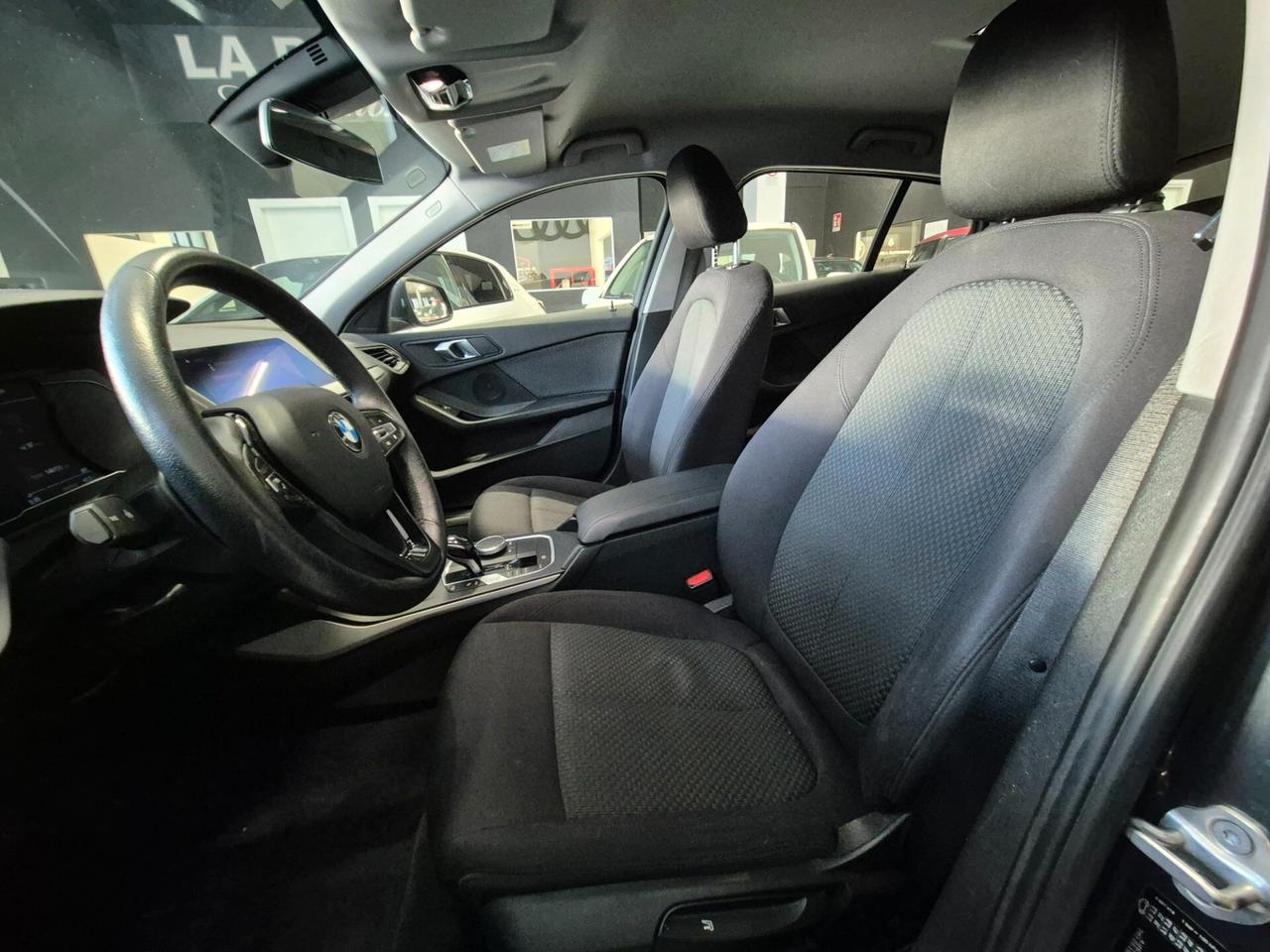 Bmw 116 116d 5p. Advantage