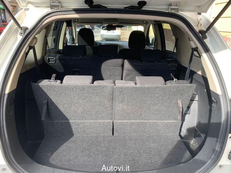 Mitsubishi Outlander Outlander 2.2 DI-D 4WD Instyle Plus SDA 7 posti (PROMO)