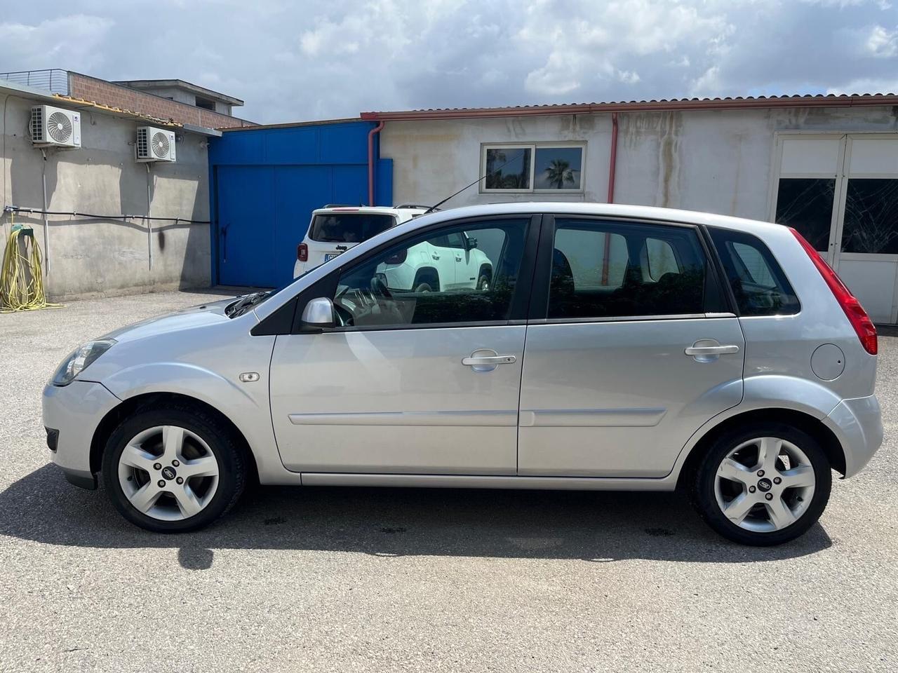 Ford fiesta 5 P-1.4 tdci- km 90000-2007