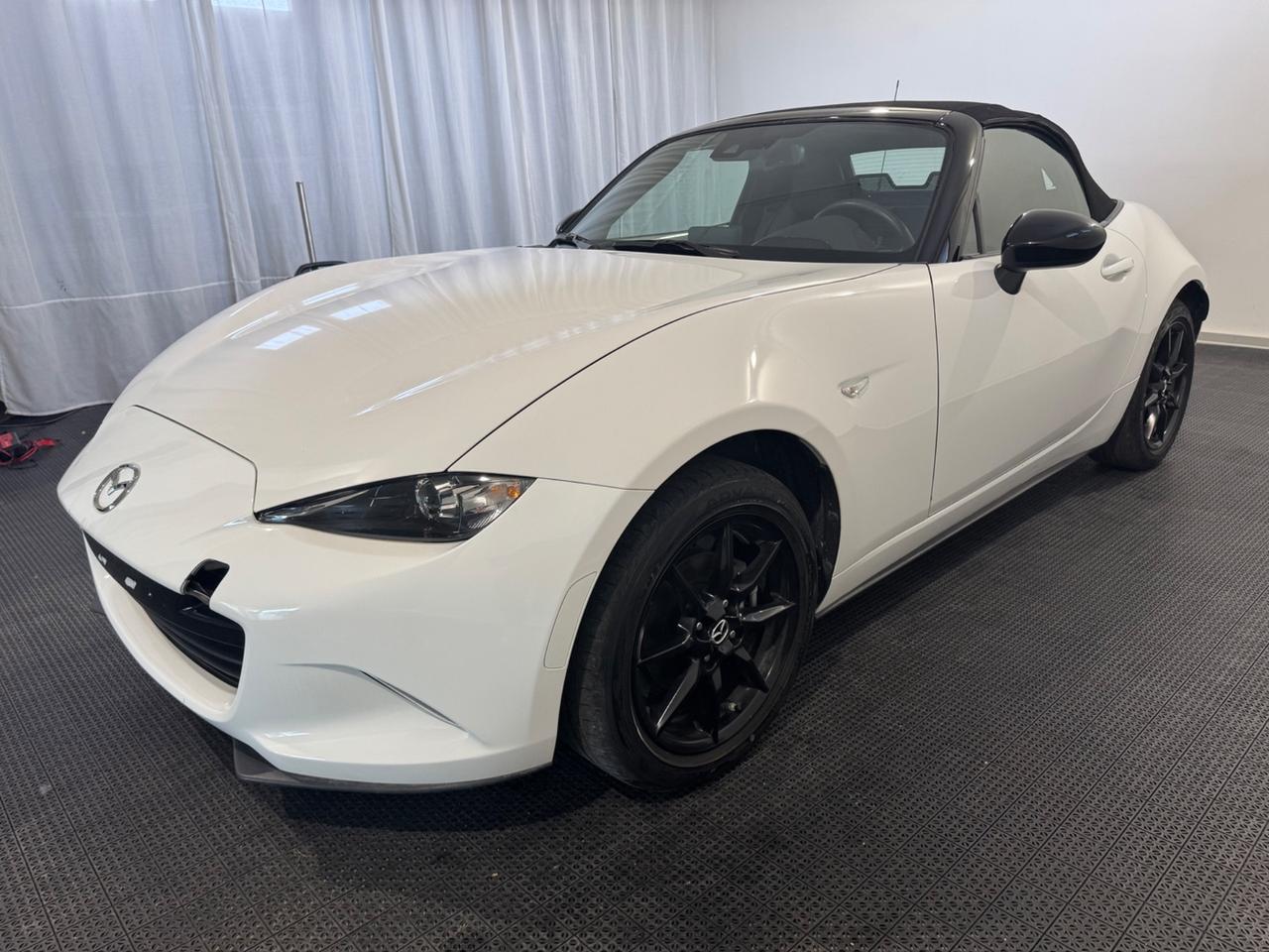 Mazda MX-5 1.5L Skyactiv-G Exceed - Servicebook Mazda
