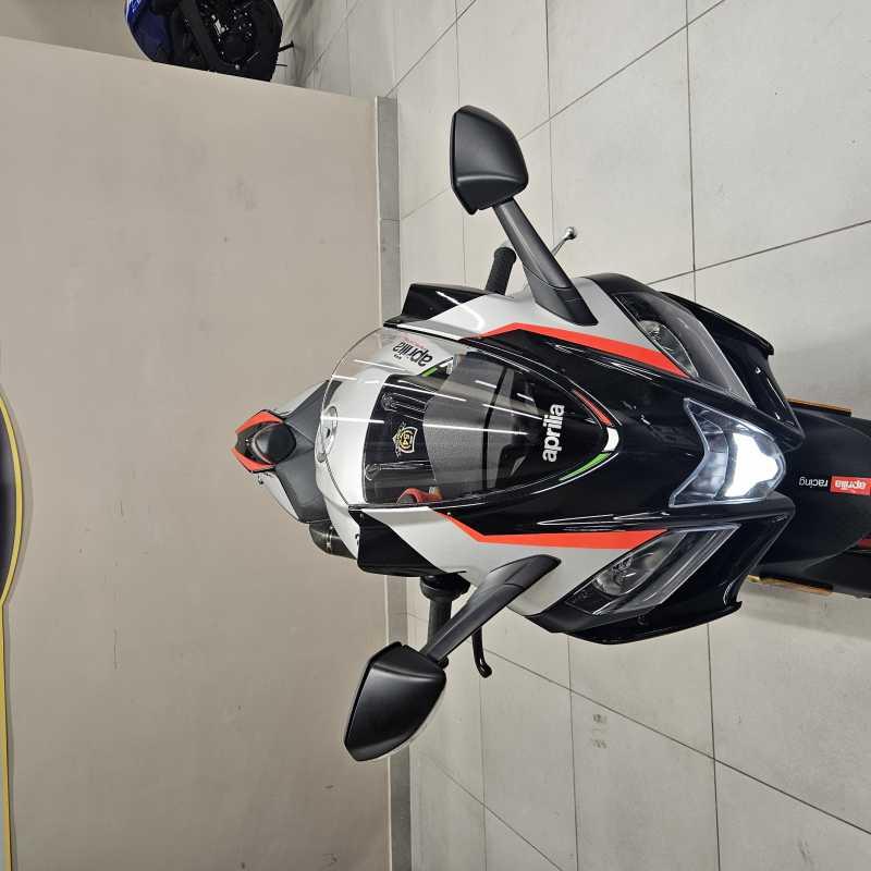 Aprilia RSV4 RR - 2021