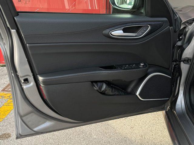ALFA ROMEO Giulia 2.2 160 CV AT8 Executive Ambient Lighting/adaptive