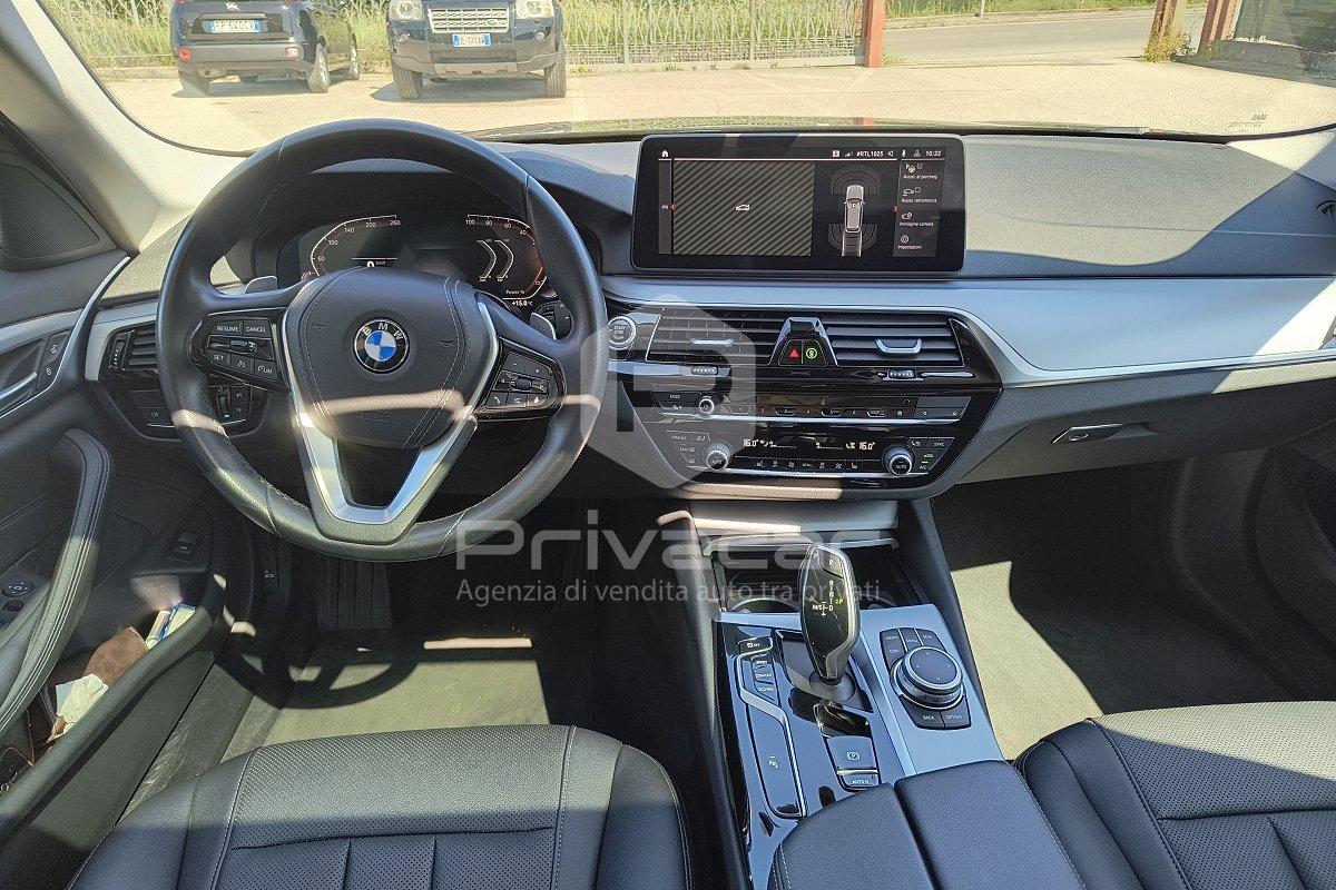 BMW 520d 48V Touring Luxury