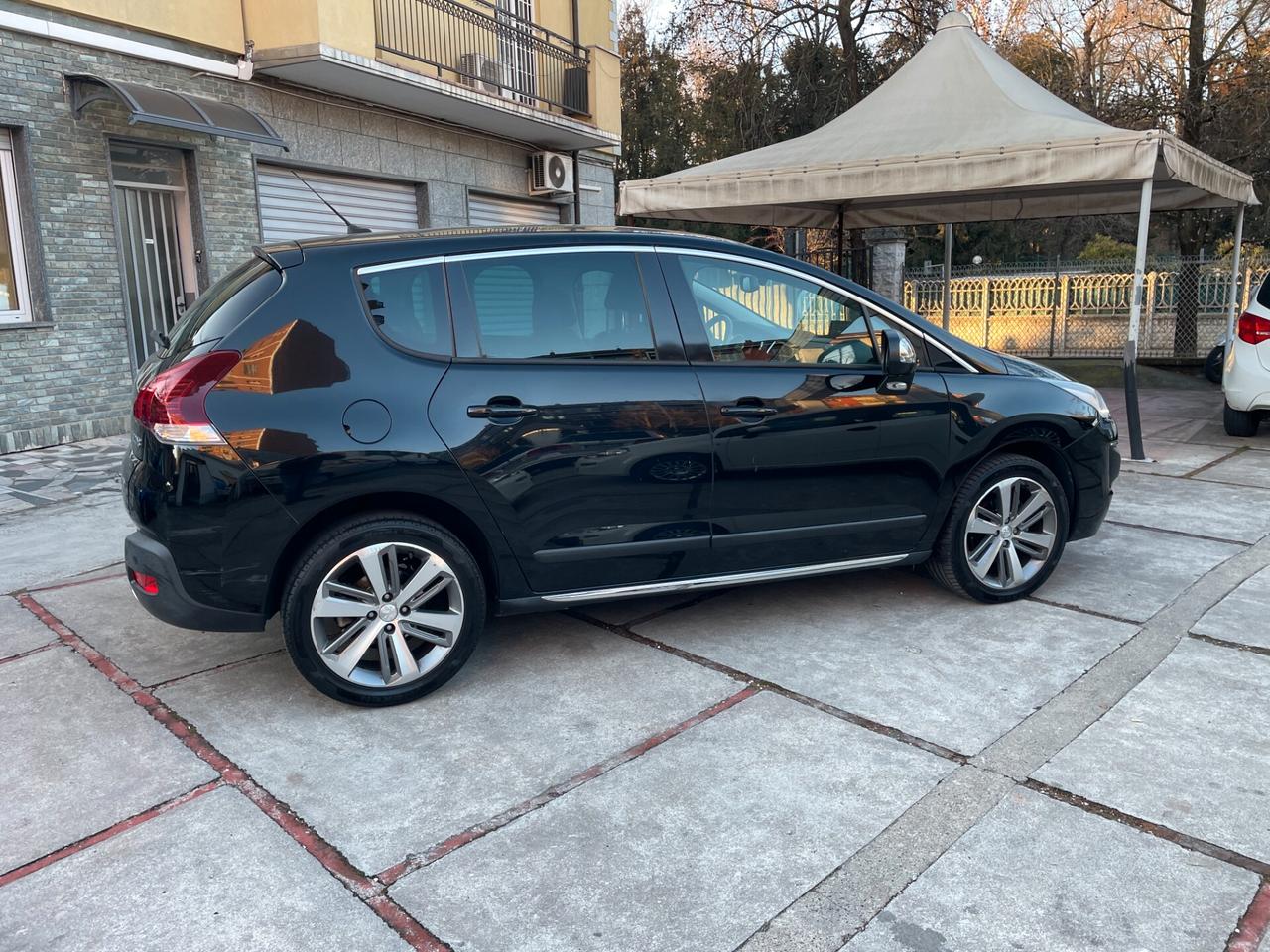 Peugeot 3008 1.6 HDi 115CV Allure