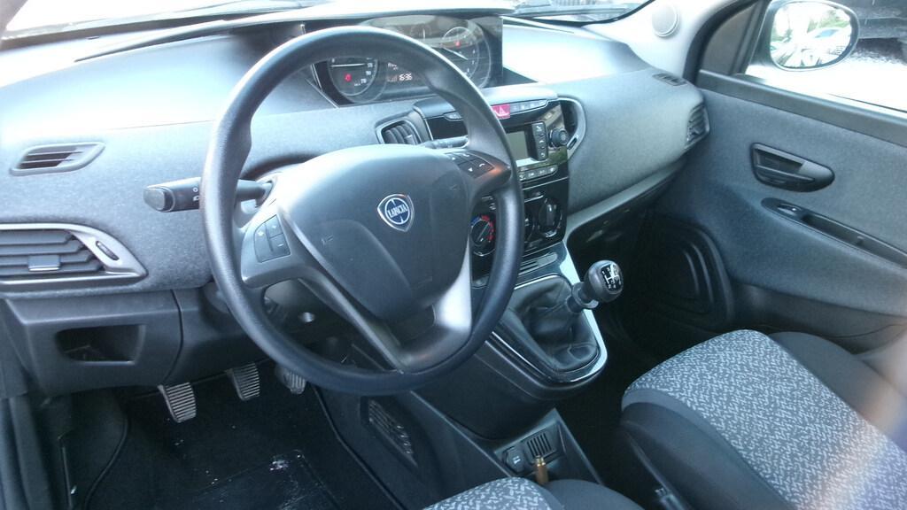 Lancia Ypsilon 5 Porte 1.2 Ecochic Gold