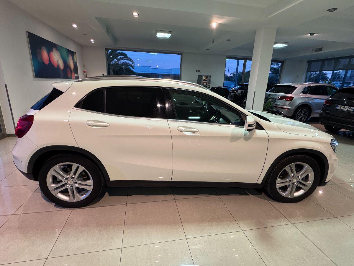 MERCEDES GLA 200 CDI Automatic Sport 4Matic 100.000 Km