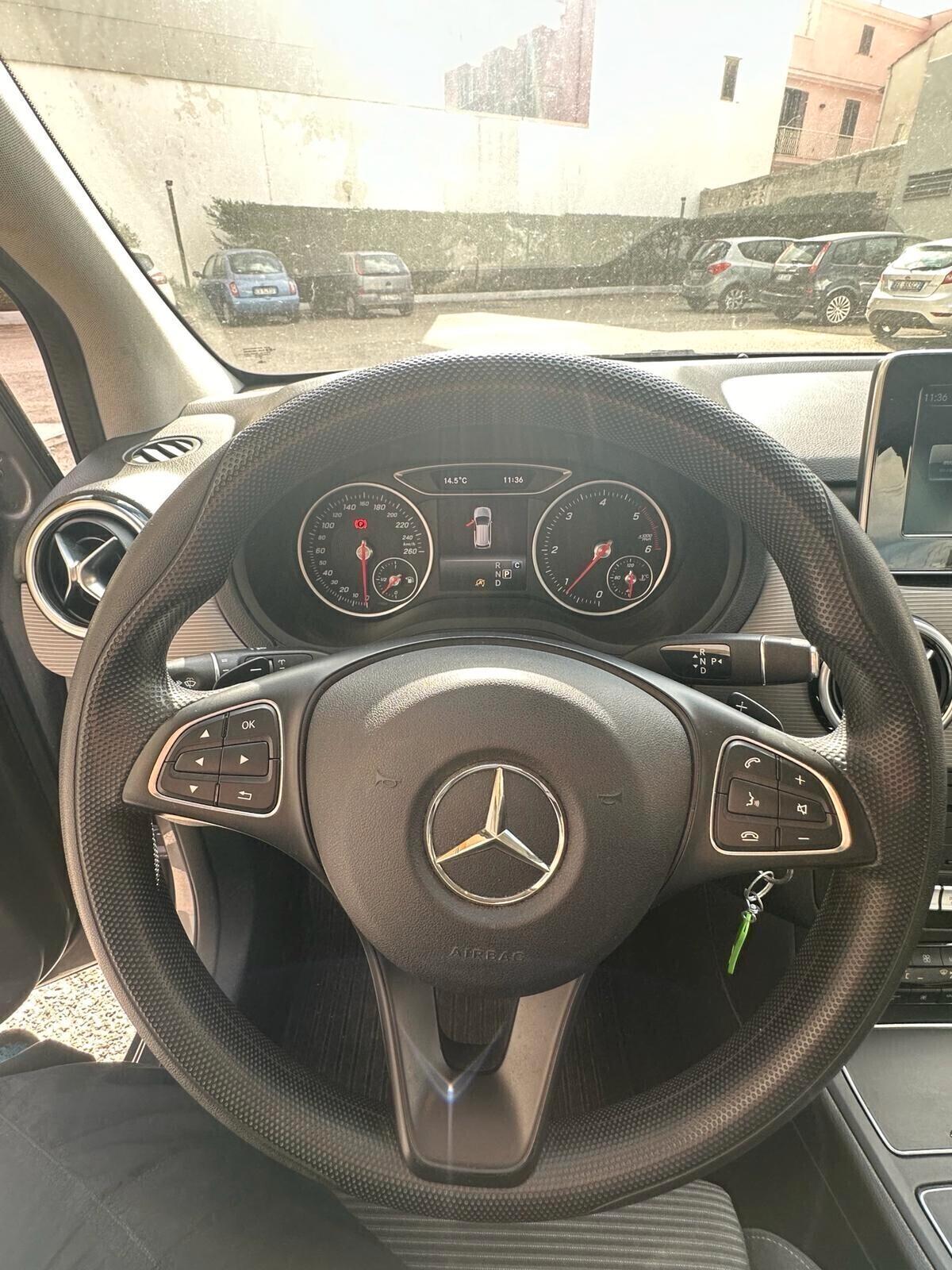 Mercedes-benz B 180 B 160 d Automatic Business