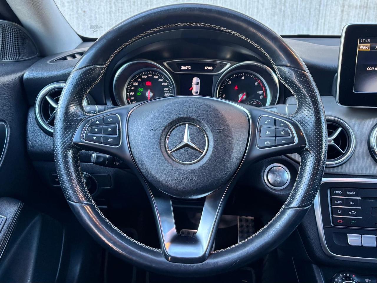 Mercedes-benz CLA 200 CLA 200 d Automatic Sport