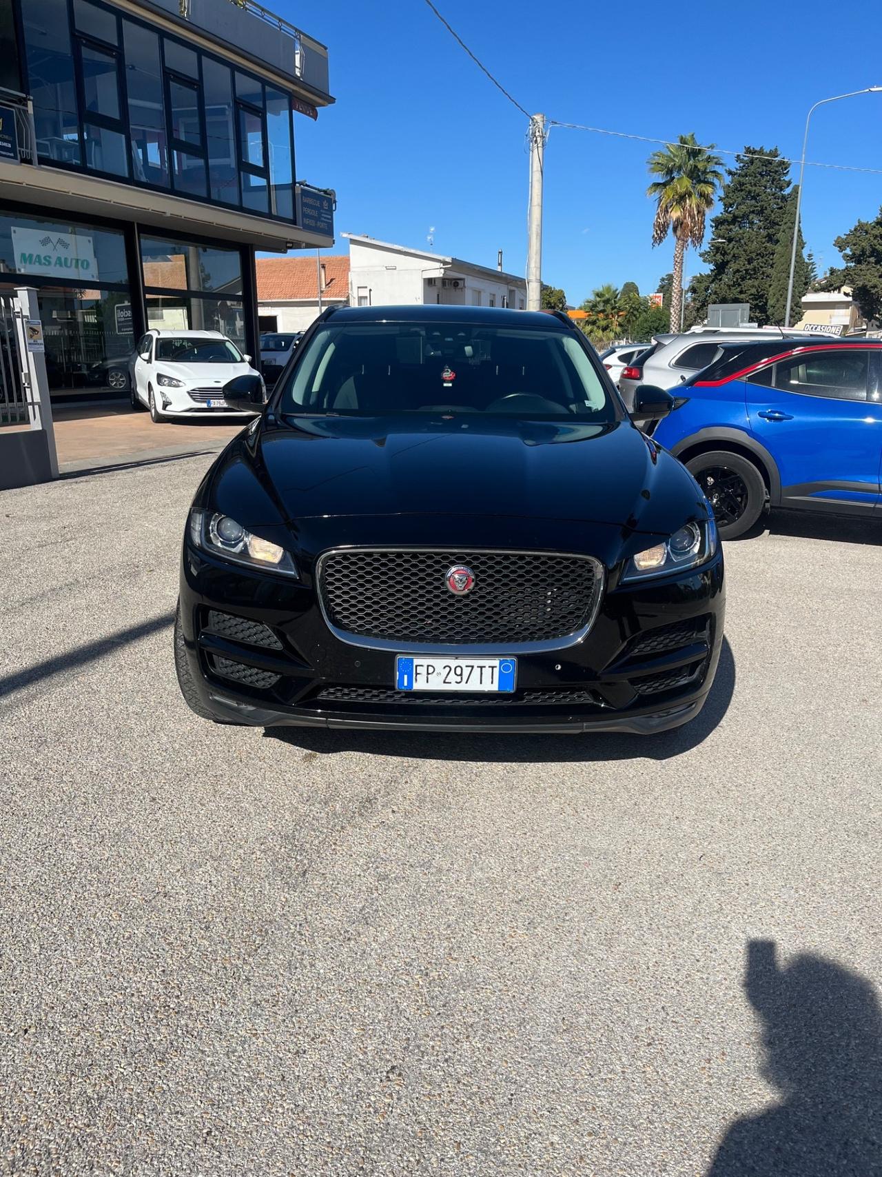 Jaguar F-Pace 2.0 D 180 CV AWD aut. Pure