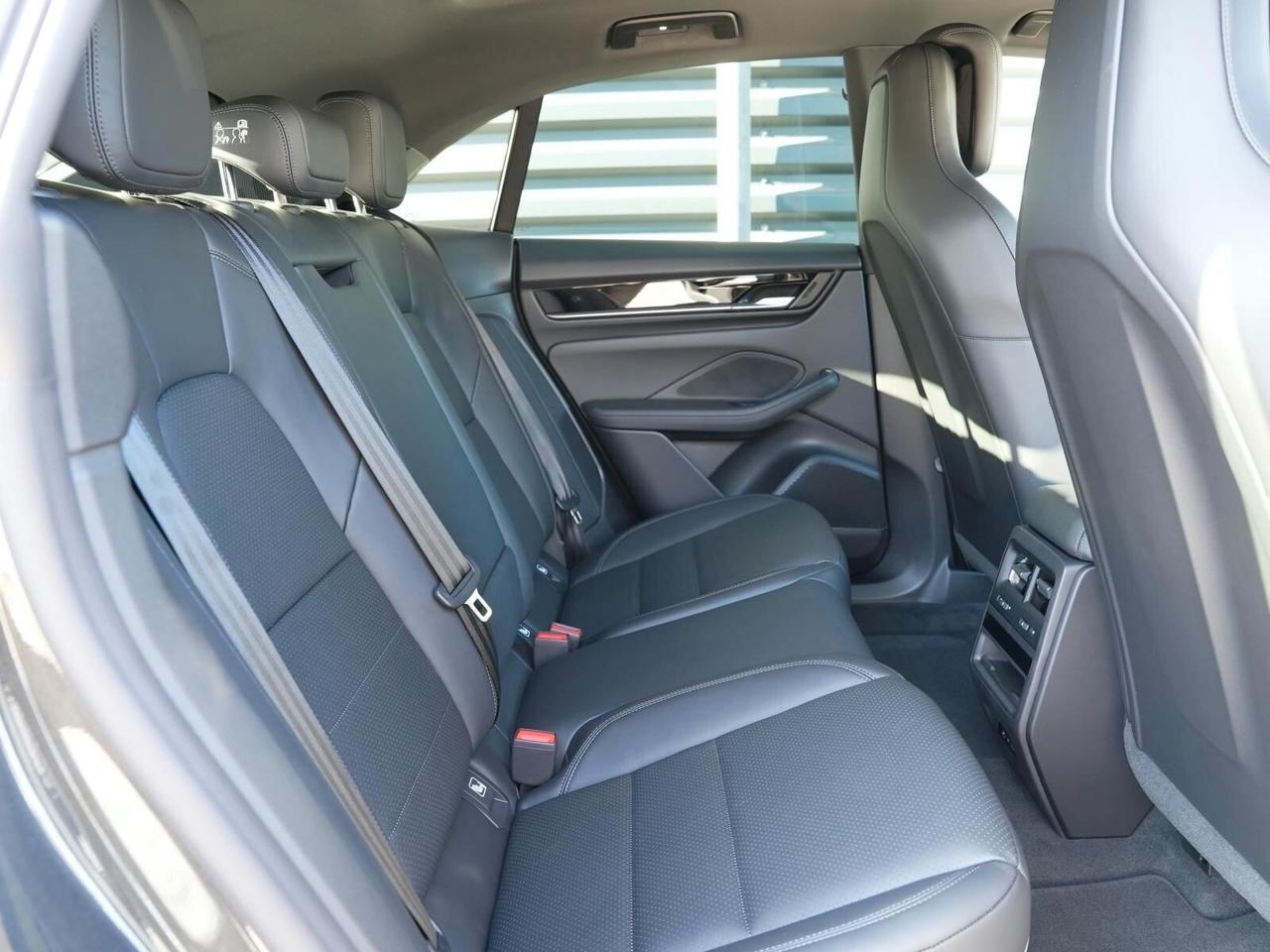 Porsche Macan EV Macan Ev 4