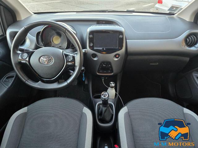 TOYOTA Aygo Connect 1.0 VVT-i 72 CV 5 porte x-fun