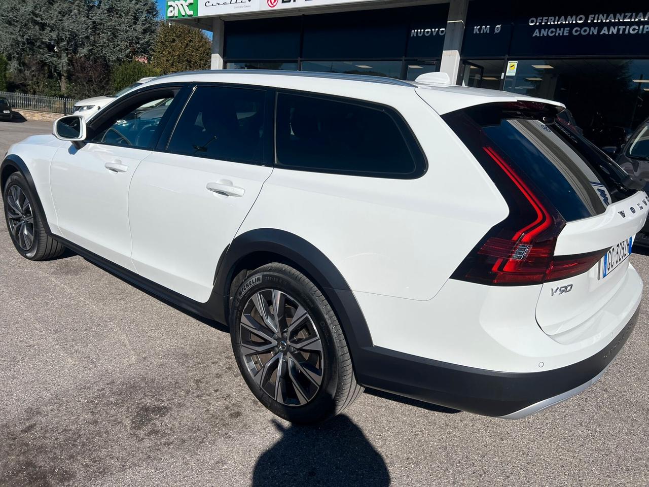 Volvo V90 Cross Country B4 (d) AWD Geatronic Business Pro Line