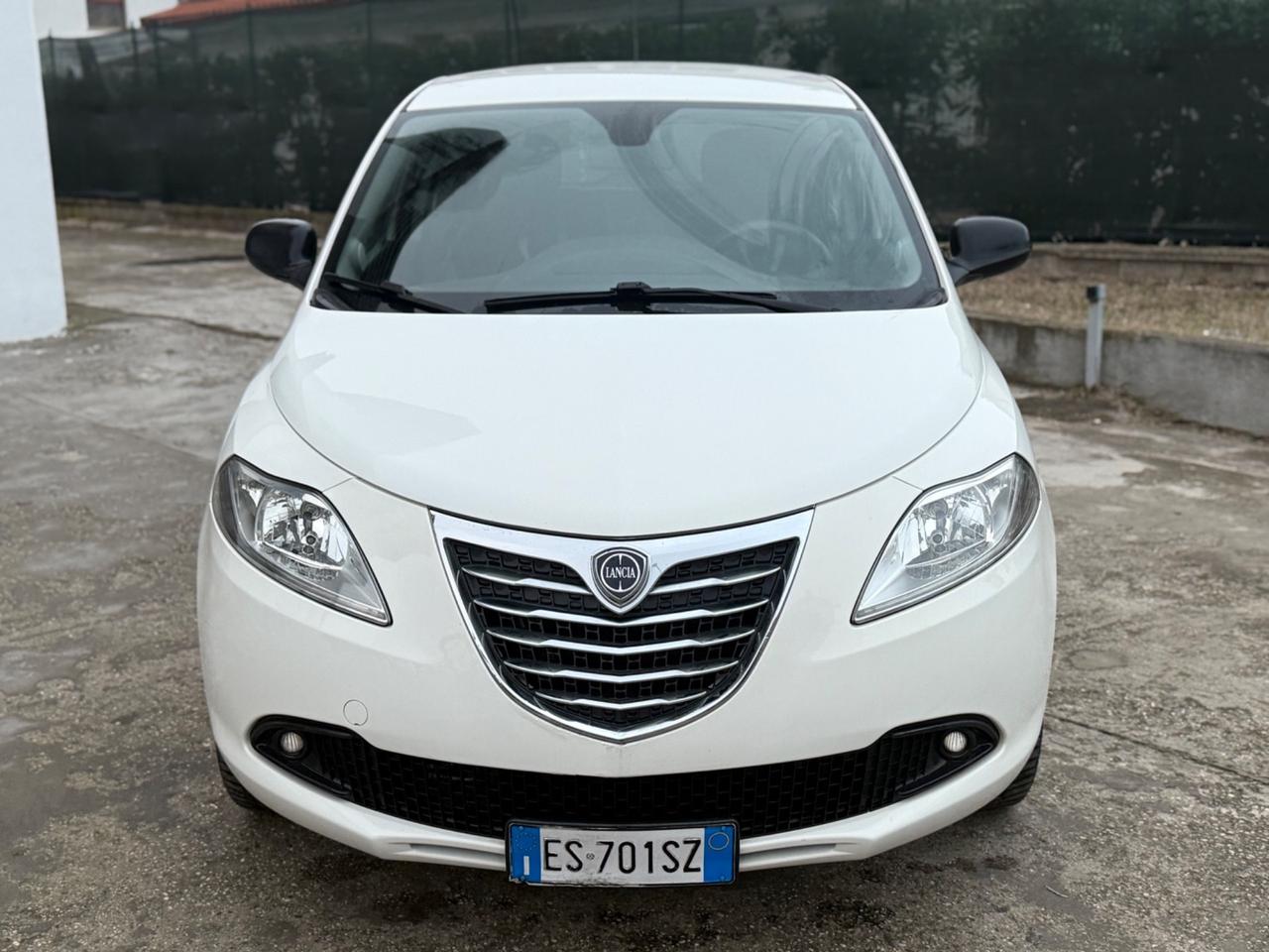 Lancia Ypsilon 0.9 METANO VALIDO 2029 2013 NEOPAT