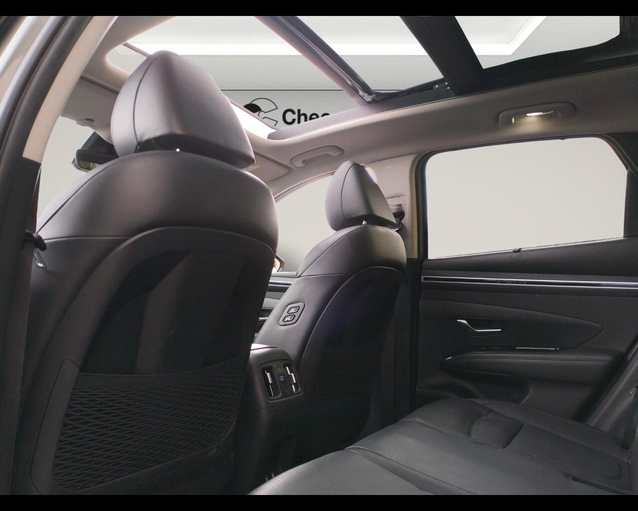 HYUNDAI Tucson 3ª serie Tucson 1.6 HEV aut. Ex...