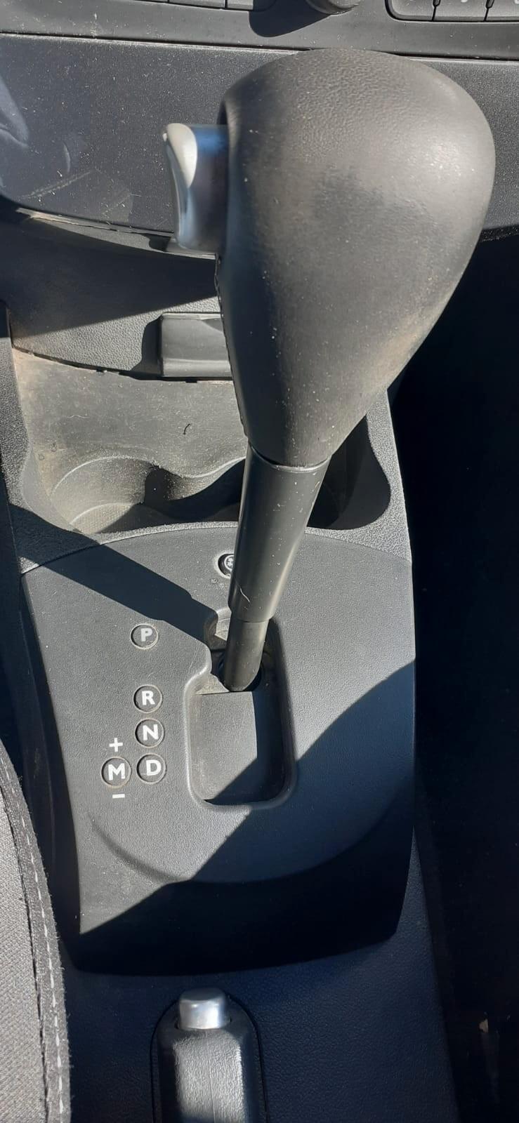 Renault Clio 2011 - 1.2 BENZINA CAMB. AUT. LB AUTOMOBILI