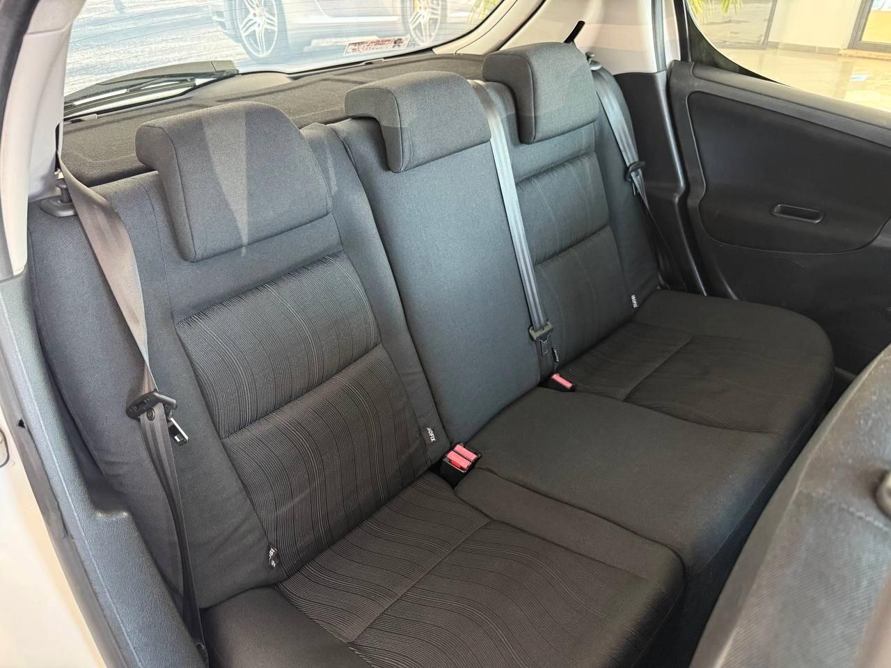Peugeot 207 1.4 8V 75CV 5p. ONE Line