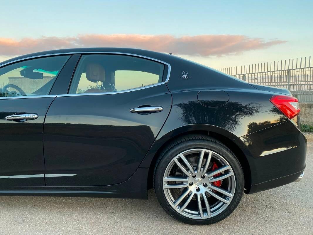 Maserati Ghibli 3.0 V6 ds 275cv auto