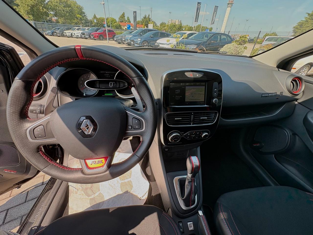 Renault Clio TCe 220CV EDC 5 porte Energy R.S. Trophy
