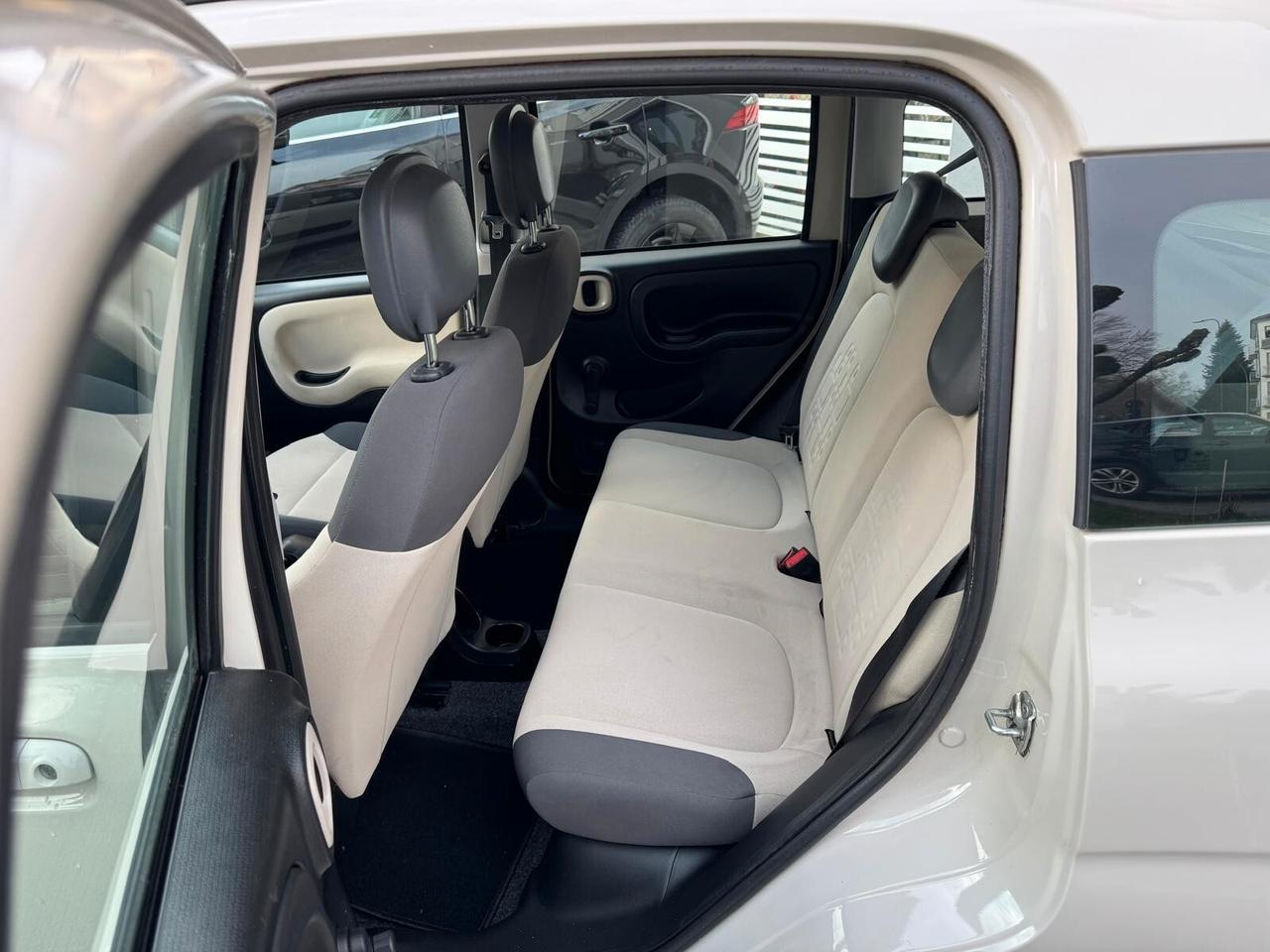 FIAT PANDA 1.2 LOUNGE UNIPROPRIETARIO NEOPAT.