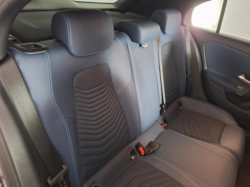 MERCEDES-BENZ A 180 d Automatic Business Extra 5 PORTE BERLINA