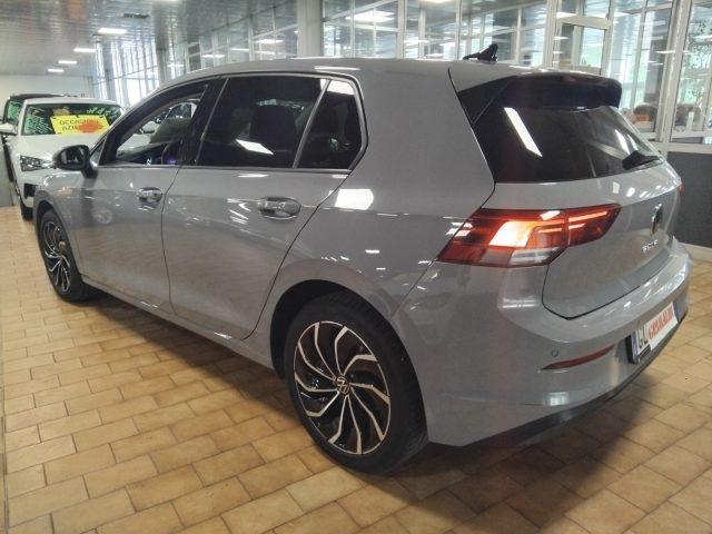 VOLKSWAGEN Golf 1.0 TSI EVO Life 17" C/GRIMALDI SPECIAL DAY
