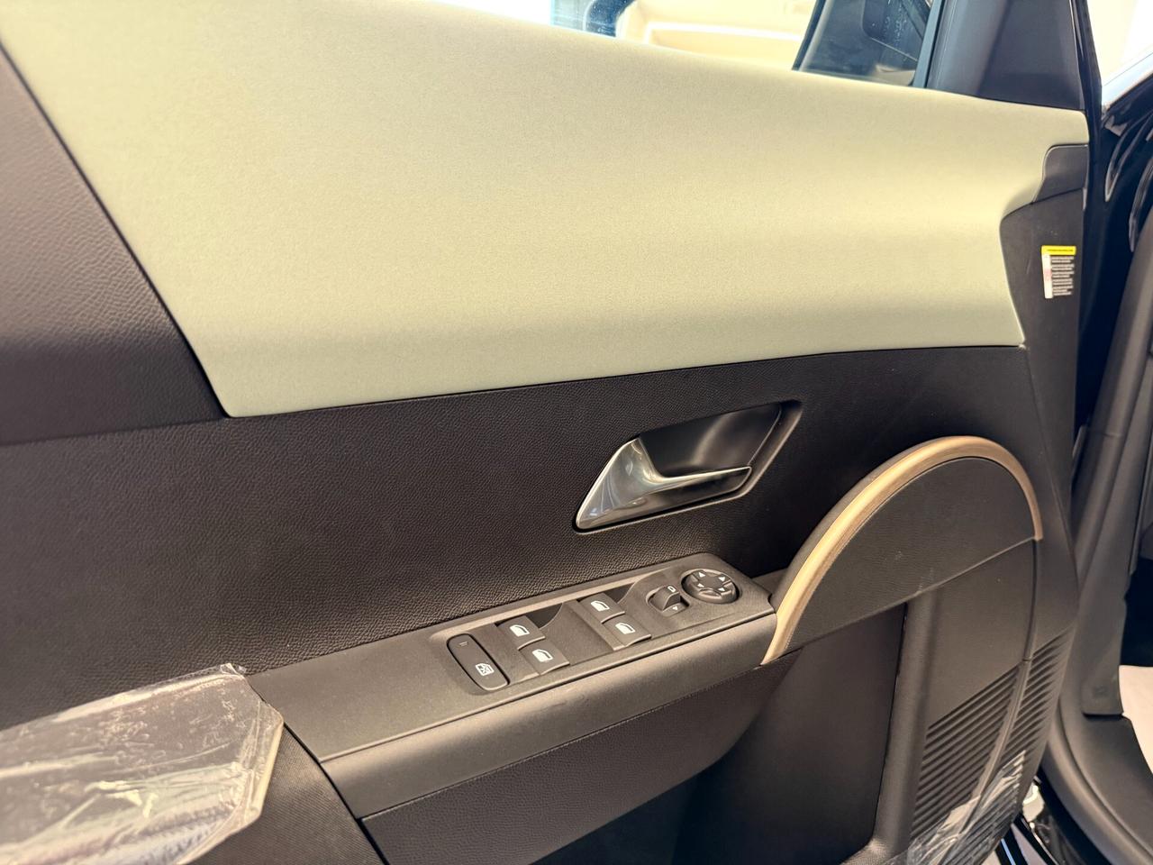 Lancia Ypsilon Hybrid e-DCT KM0 299 AL MESE