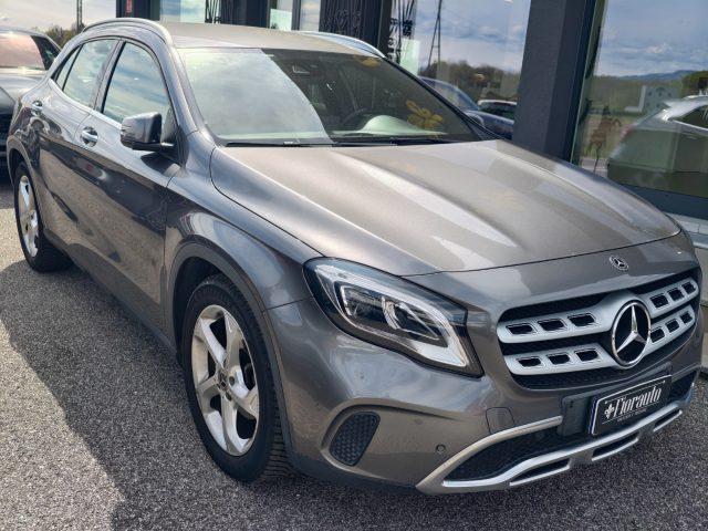 MERCEDES-BENZ GLA 220 d Automatic 4Matic Premium