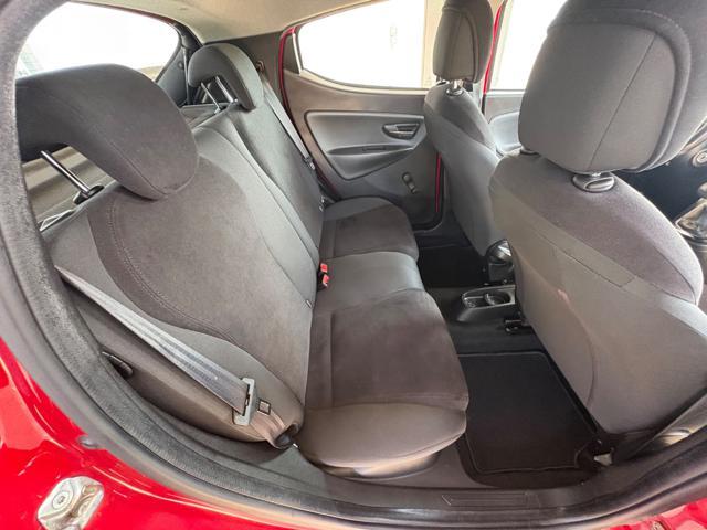 LANCIA Ypsilon 0.9 TwinAir 85 CV 5 porte S&S DFN Gold AUTOMATICA